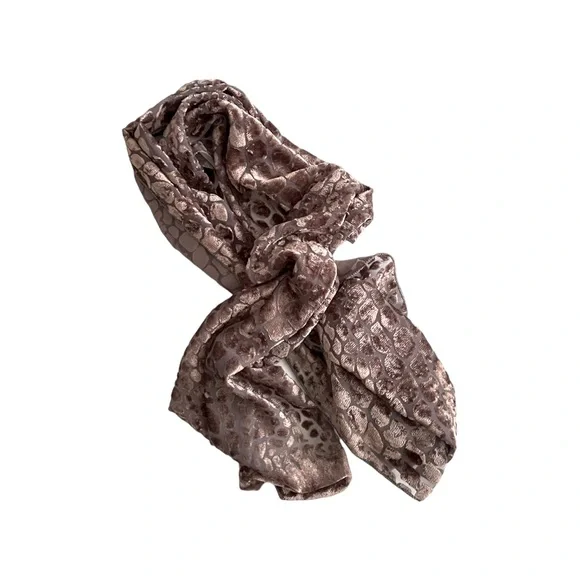 Elegant Burnout Velvet Scarf from Korea LIKE NEW - Picture 3 of 6